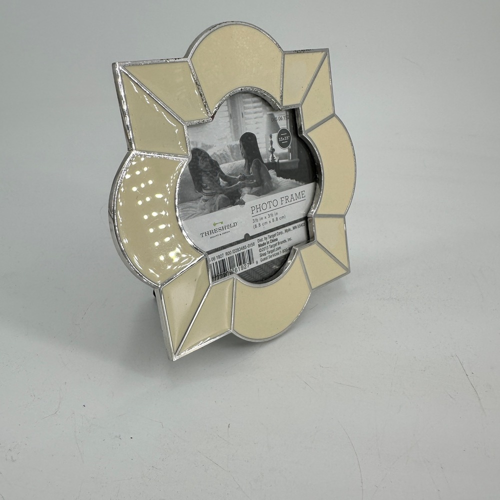 Threshold Silver Tone and Cream Enamel Quatrefoil 3.5x3.5 Picture Frame